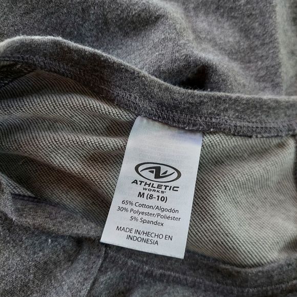 Athletic Works Gray Sweatshirt Medium GUC - Picture 2 of 6